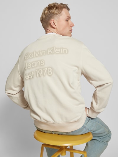 Calvin Klein Jeans Sweatshirt mit Label-Detail Offwhite 3