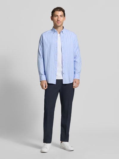 Christian Berg Men Koszula casualowa o kroju regular fit z kołnierzykiem typu button down Błękitny 1