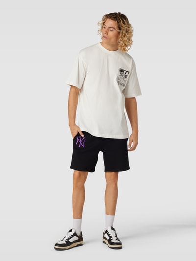 New Era Sweatshorts mit Logo-Stitching Modell 'LEAGUE ESSENTIALS' Black 1