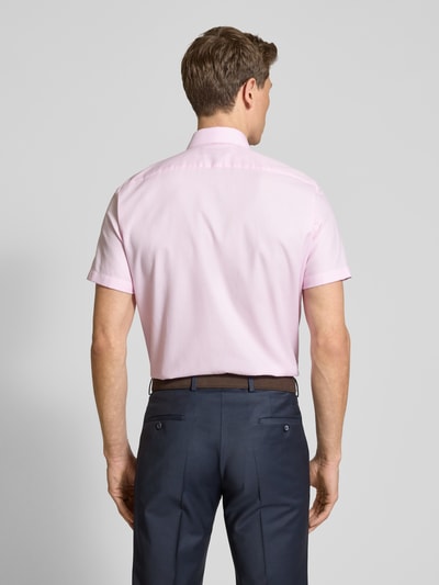 Christian Berg Men Regular Fit Business-Hemd mit Kentkragen Rosa 5