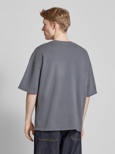 REVIEW T-Shirt mit Label-Print Dunkelgrau 5