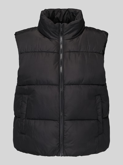 Produktfoto, czarna kamizelka o kroju regular fit ze stójką, pikowana tekstura, Regular Fit Weste mit Stehkragen von PIECES