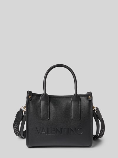 Productfoto, zwarte Handtasche in Leder-Optik Modell 'Foxy' van VALENTINO BAGS met logo-prägung, structuurpatroon en schouderriem.