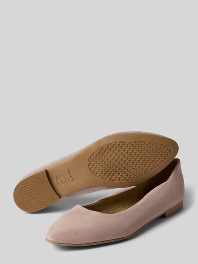 Produktfoto, Ballerina aus echtem Rindsleder von Tamaris in beiger Velourslederoptik, strukturierte Sohle, runde Schuhspitze, Blockabsatz