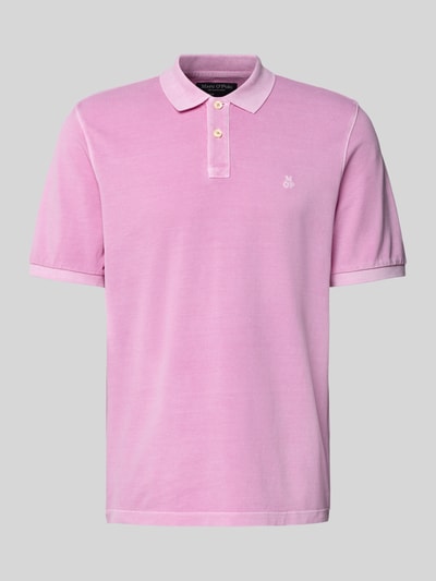 Produktfoto, Regular Fit Poloshirt aus reiner Baumwolle von Marc O'Polo in Optik: Unifarben, Logo-Stitching, Polokragen, Kurzarm, gerippte Abschlüsse, Piqué-Struktur, Material: Reine Baumwolle.