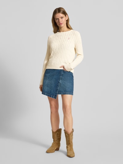 REVIEW Slim Fit Strickpullover mit Rundhalsausschnitt und Zopfmuster Offwhite 1