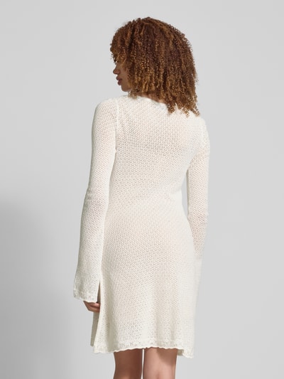 Review Strickkleid mit Rundhalsausschnitt Offwhite 5