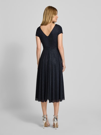 Vera Mont Knielanges Cocktailkleid mit V-Ausschnitt Dunkelblau 5