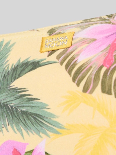 Produktfoto, Bikinihose im Allover-Look Modell 'LIMETROPIC VAIVA' von Banana Moon, mieszanka materiałów z dodatkiem streczu, dopasowany krój, wzór na całej powierzchni, pastelowe kolory, widoczne tekstury materiału