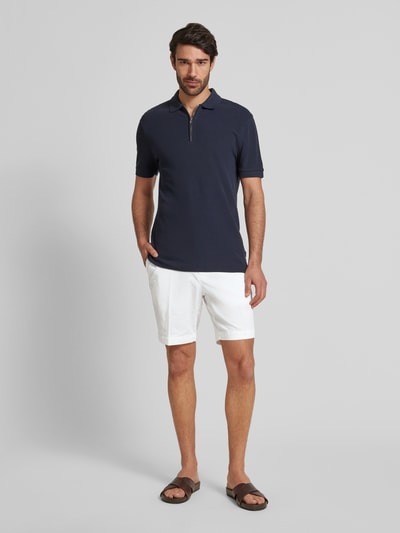 BOSS Slim Fit Shorts mit Gürtelschlaufen Modell 'Slice' Weiss 1