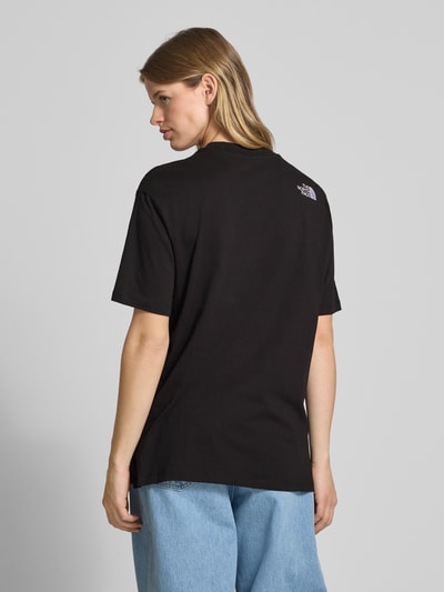 The North Face T-shirt o kroju oversized z wyhaftowanym logo  5