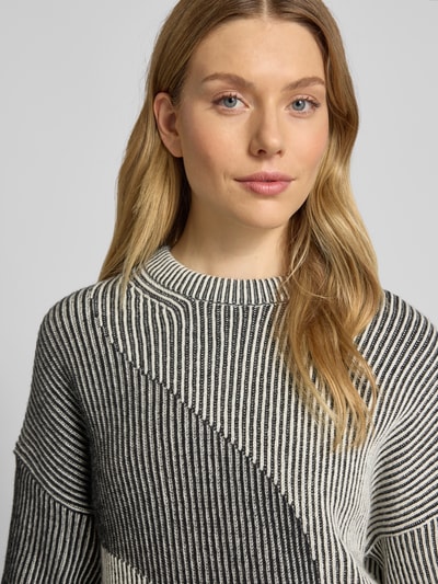 Armedangels Loose Fit Strickpullover aus Woll-Baumwoll-Mix Modell 'MAYRAA VANISE' Black 3