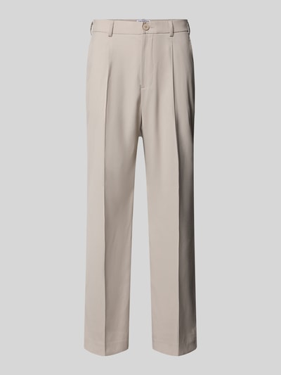Produktfoto, Straight Fit Hose mit Viskose-Anteil von Jake*s, beige, Bundfalten, Eingriff- und Gesäßtaschen, Elastischer-Material-Mix, Bundweite 44 cm, Innenbeinlänge 78 cm, Knopf- und Reißverschluss