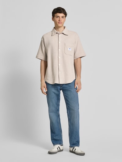 Hugo Blue Regular Fit Freizeithemd mit Brusttasche Modell 'Ebronn' Offwhite 1