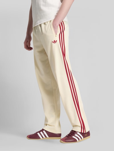 adidas Originals Sweathose mit Kontraststreifen Modell 'FIREBIRD TT' Offwhite 3