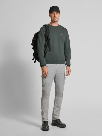 Napapijri Sweatshirt mit Rundhalsausschnitt und Label-Stitching Khaki 1