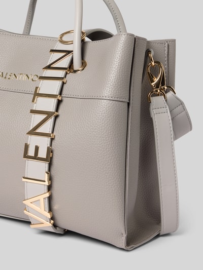 VALENTINO BAGS Handtasche mit Label-Applikation Modell 'ALEXIA' Hellgrau 2