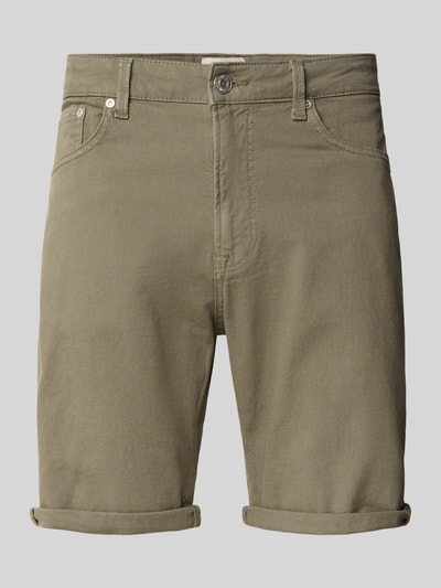 Productfoto, Jeansshorts met omslag en steekzakken model 'RICK ALLEN' van Jack & Jones, regular fit, katoenen-elastaanmix, olijfgroen, zichtbare stiksels, context: heren jeansshorts, taillewijdte maat M 43 cm, binnenbeenlengte maat M 20 cm.