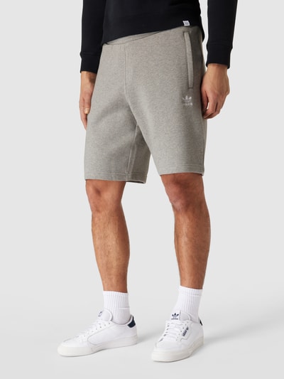 adidas Originals Sweatshorts mit Logo-Stitching Mittelgrau Melange 4