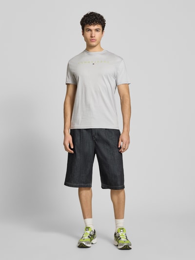 Tommy Jeans Regular Fit T-Shirt aus reiner Baumwolle Stein 1