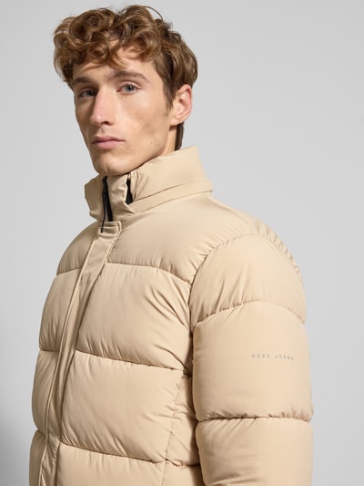 Pepe Jeans Regular Fit Steppjacke mit abnehmbarer Kapuze Modell 'JOBIAS' Beige 3