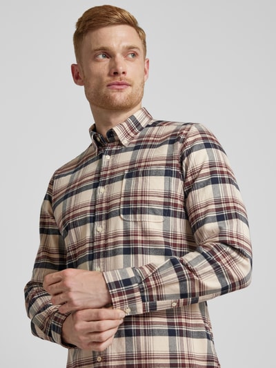 Barbour Tailored Fit Freizeithemd mit Button-Down-Kragen Sand 3