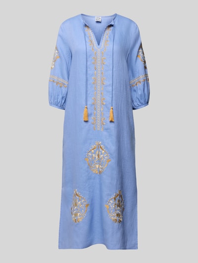 Produktfoto, Tunikakleid aus Leinen mit Tunikakragen und Quasten von Emily Van den Bergh in Hellblau mit gelbem Motiv-Stitching, Loose Fit, Midilänge, strukturierte Oberfläche