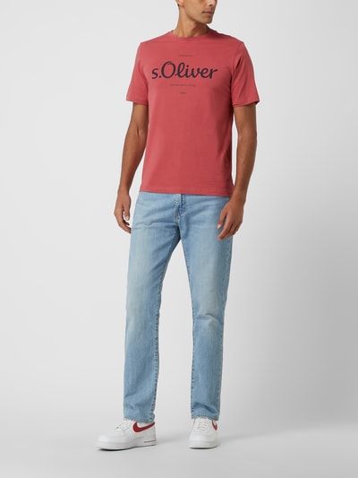 s.Oliver RED LABEL Regular Fit T-Shirt mit Logo-Print  Rot 1