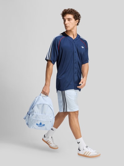 adidas Originals Trainingsshorts mit Logo-Detail Hellblau 1
