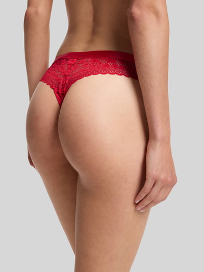 HUGO String mit zarter Spitzenfront Rot 5
