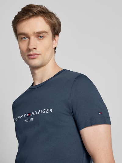 Tommy Hilfiger T-Shirt mit Label-Print Rauchblau 3