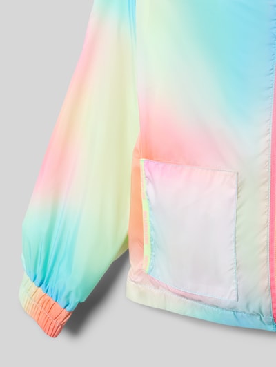 Produktfoto, Jacke im Allover-Look mit Kapuze von BILLIEBLUSH, krój regular fit, wzór na całej powierzchni, kaptur, zamek błyskawiczny, wpuszczane kieszenie, detale z logo, długość tyłu w rozmiarze 116: 41 cm, szerokość ramion w rozmiarze 116: 35 cm, długość rękawów w rozmiarze 116: 40 cm, pastelowe kolory, gładka tekstura