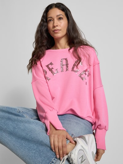 miss goodlife Oversized Sweatshirt aus reiner Baumwolle mit Statement-Stitching Rosa 3