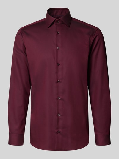 Produktfoto, Regular Fit Businesss-Hemd mit Kentkragen von Christian Berg Men in Bordeaux, reine Baumwolle, glatte Textur, Knopfleiste, Größenangaben laut Kontext
