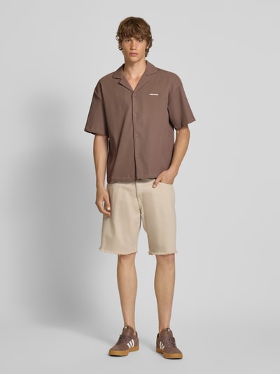 Pegador Relaxed Fit Freizeithemd mit Plisseefalten Modell 'TROY' Dunkelbraun 1