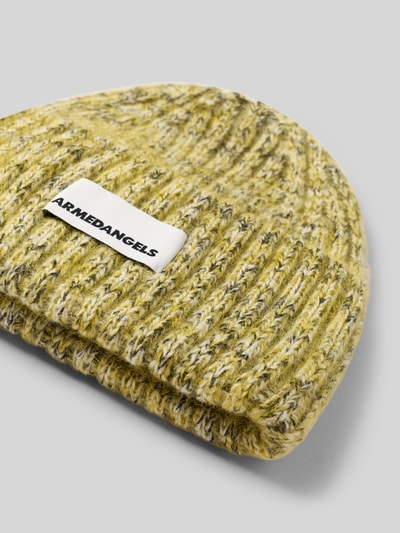 Produktfoto, gelb-grau melierte Mütze aus Woll-Mix mit Lyocell-Baumwoll-Anteil Modell 'BRUSHED MOULINÉ' von ARMEDANGELS, Damen Mütze, grob gestrickt, glatte Struktur