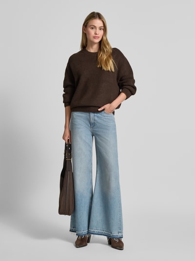 mbyM Gebreide pullover met ronde hals, model 'Gillian' Middenbruin - 1