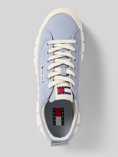 Produktfoto, Low Top Sneaker aus echtem Leder Modell 'FLATFORM CHUNKY SNEAK' von Tommy Jeans in Optik: Unifarben mit Label-Prägung, Schuhspitze: Rund, flacher Absatzform, Schnürung, strukturierte Sohle, Materialverarbeitung: Glattleder, Material: echtes Rindsleder.