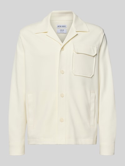 Produktfoto, Hemdjacke mit Reverskragen von Antony Morato aus Material-Mix mit Baumwoll-Anteil in Creme, lockerer Schnitt, Knopfleiste, Brusttasche, Eingrifftaschen, Rückenlänge bei Größe 50: 73 cm