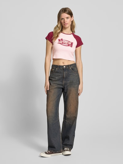 Review Cropped T-Shirt mit Label-Print Rose 1