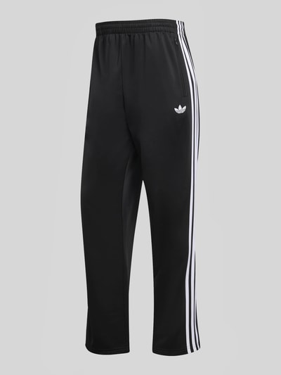 Produktfoto, schwarze Regular Fit Sweathose mit Logo-Stitching von adidas Originals, weiße Streifen, glatte Textur, Herren Sweathose