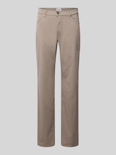 Produktfoto, beige Stoffhose aus Baumwoll-Mix mit Viskose-Anteil Modell 'Cadiz' von Brax für Herren, glatte Oberfläche, dezente Nähte.