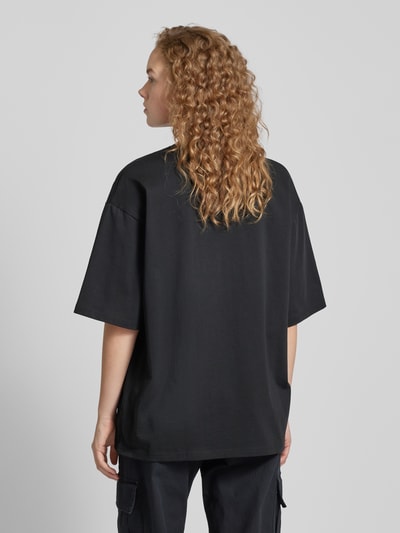 Review Oversized T-Shirt mit Label-Print Black 5