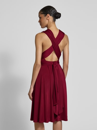 Rose Avenue Cocktailkleid mit V-Ausschnitt Bordeaux 5