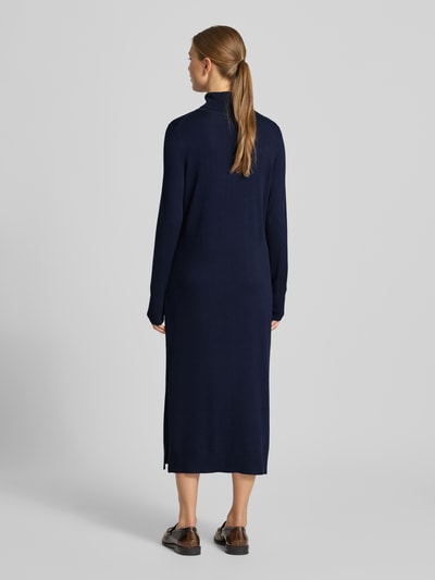 Christian Berg Woman Strickkleid aus Viskose-Mix mit Rollkragen Dunkelblau 5