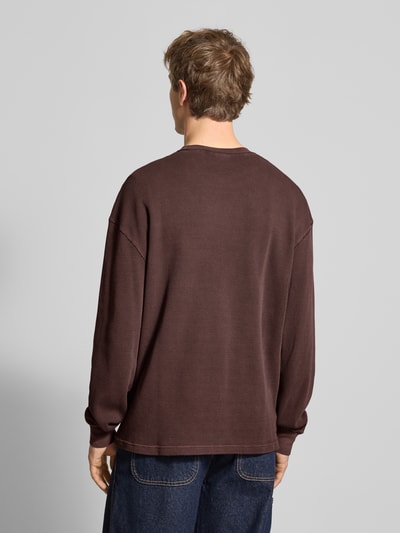 Carhartt Work In Progress Bluzka z długim rękawem, fakturowanym wzorem i okrągłym dekoltem Ciemnoczerwony 5