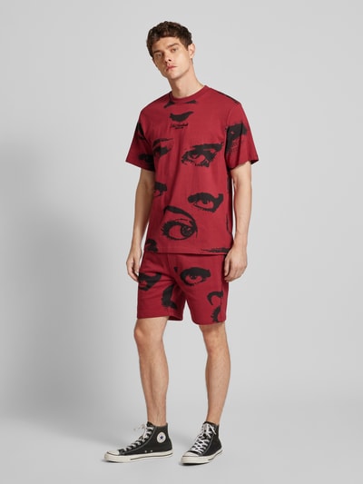 The Hundreds Sweatshorts met motiefprint Rood - 1