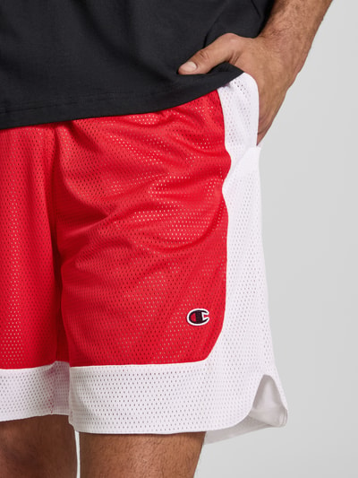 CHAMPION Loose Fit Shorts mit Logo-Badge Hellrot 3