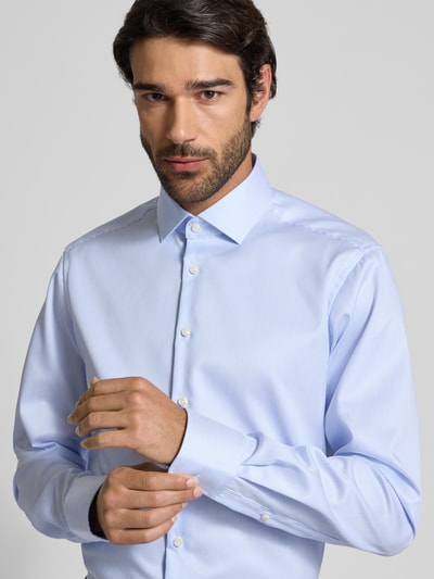 Christian Berg Men Regular Fit Businesshemd aus reiner Baumwolle mit extra langem Arm Bleu 3