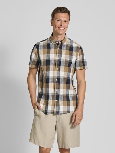 camel active Regular Fit Freizeithemd mit Button-Down-Kragen Oliv 4